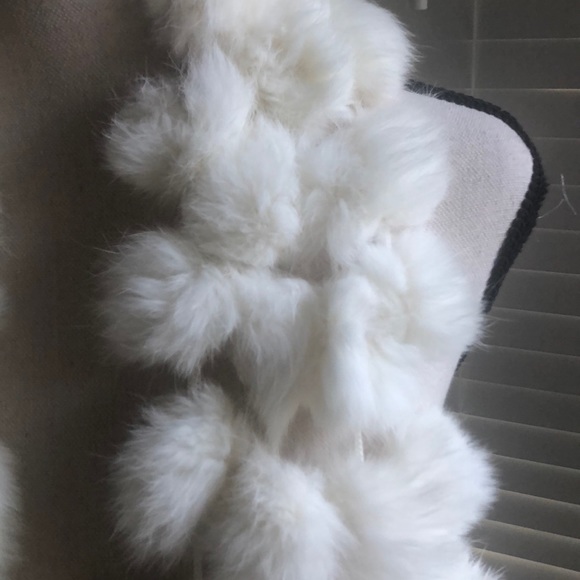 White rabbit hair scarf - Picture 2 of 3
